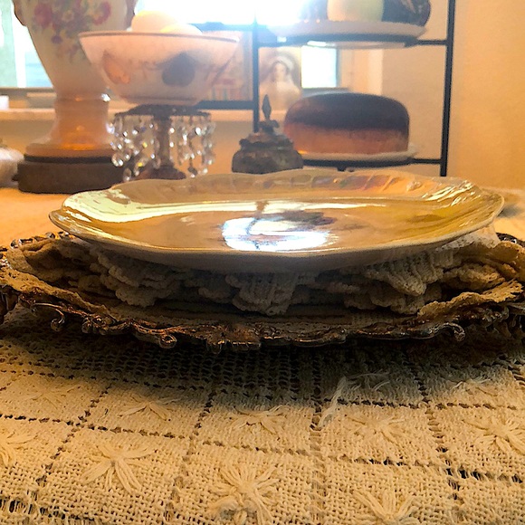 GUC- Hand-Painted Victorian Lady Plate - Picture 6 of 11